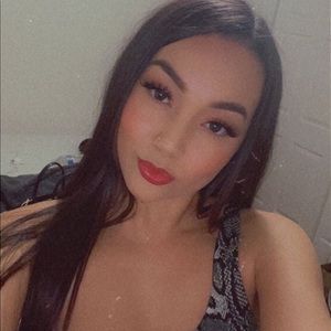 Meet your Posher, Anissa